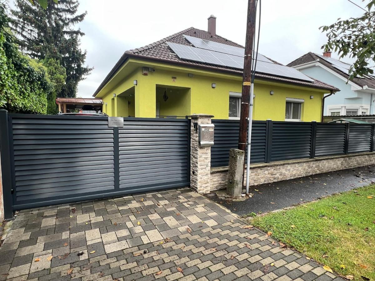 Star Street Home Mosonmagyarovar Luaran gambar