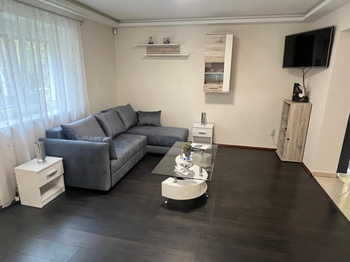 Star Street Home Mosonmagyarovar Luaran gambar